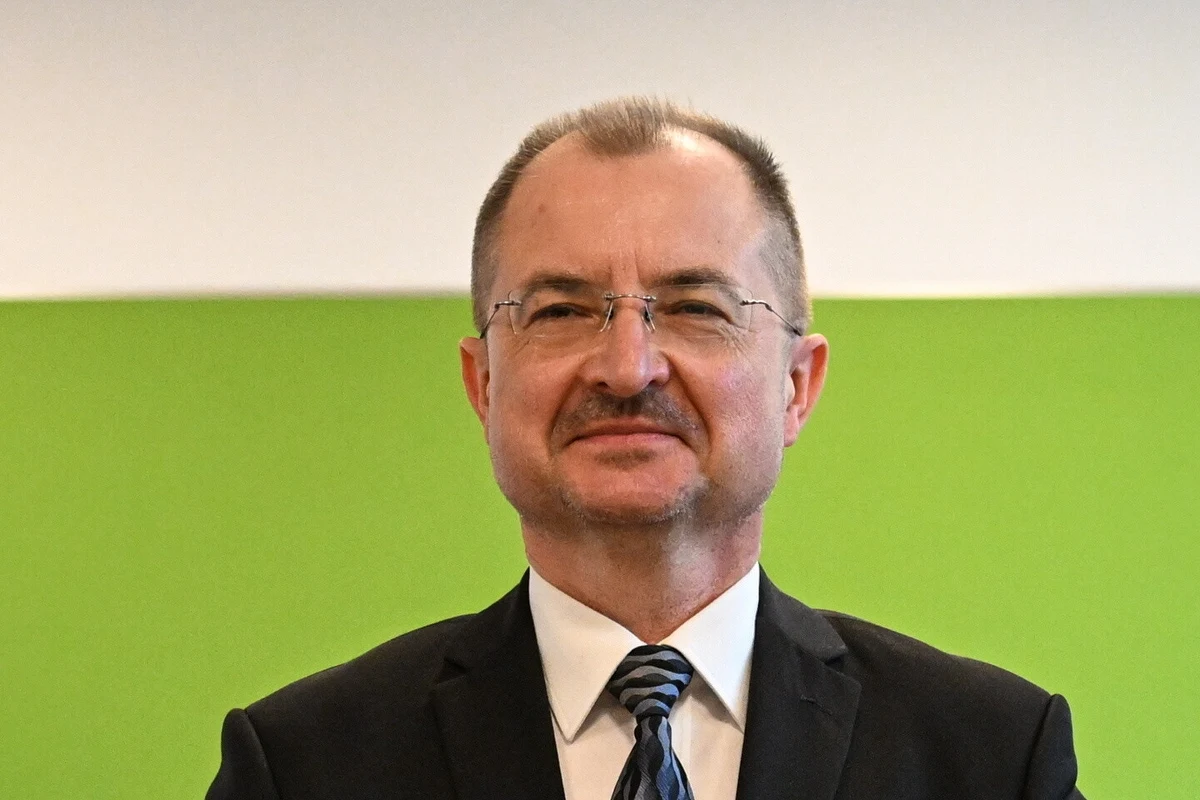 Waldemar Szumny z PiS po ogłoszeniu sondażowych wyników wyborów, według których w II turze wyborów uzyskał 43,9 proc. głosów powiedział, że bez względu na to, jaki będzie ostateczny wynik to jest przekonany, „że to jest ogromny nasz sukces”.