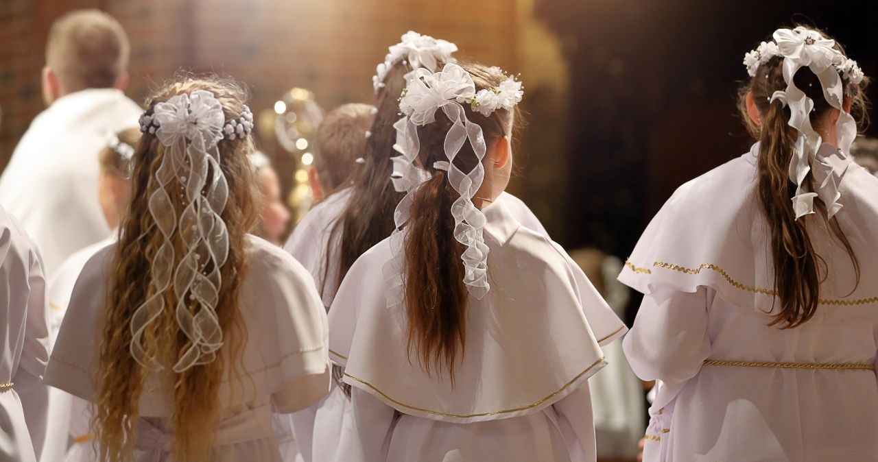 Szukasz prezentu na komunię dla dziewczynki? To prawdziwy strzał w 10