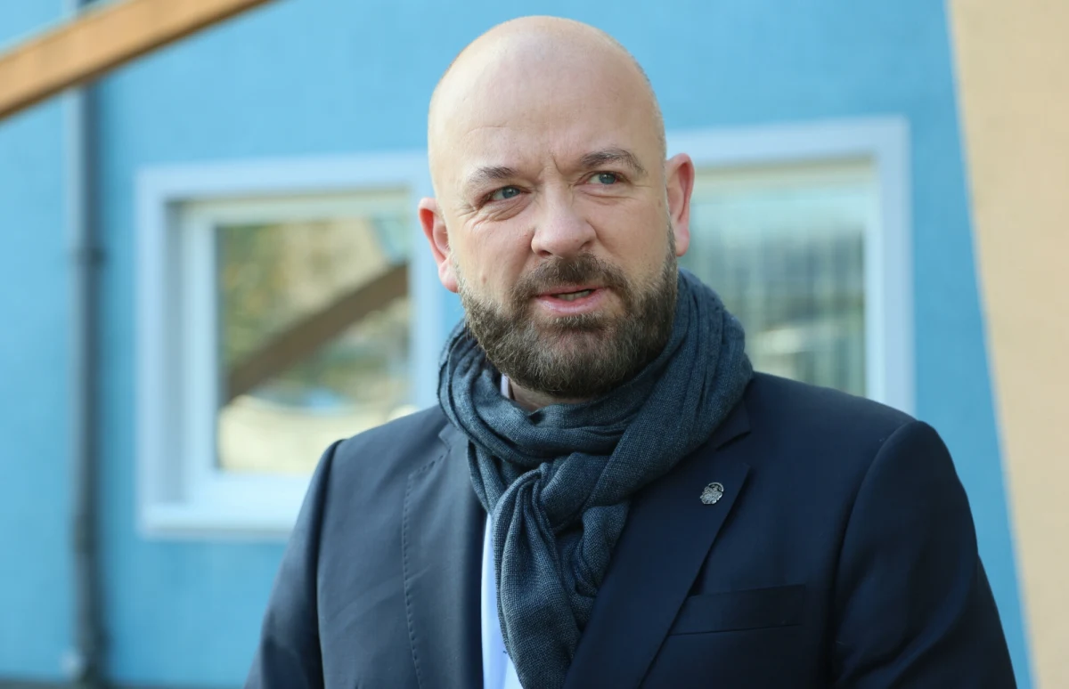 ​"Wydaje mi się, że nigdy nie można być pewnym zwycięstwa i szczególnie w polityce należy podchodzić do różnych spraw z pokorą. Ja dokładnie tak się zachowywałem i przed I, i przed II turą (wyborów samorządowych). Przyznam, że nie spodziewałem się aż tak dużej różnicy w II turze" - mówił na antenie internetowego Radia RMF24 Jacek Sutryk. Prezydent Wrocławia zdobył w niedzielę 68,29 proc. głosów, a jego rywalka, kandydatka Trzeciej Drogi Izabela Bodnar - 31,71 proc.