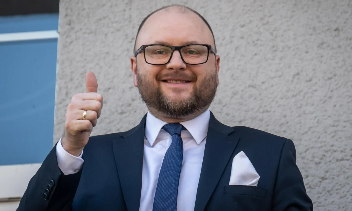 Paweł Gulewski zdeklasował swojego rywala i wygrał wybory na prezydenta Torunia. Na kandydata Koalicji Obywatelskiej głosowało 65 proc. mieszkańców, a na jego kontrkandydata, rządzącego miastem od 22 lat Michała Zaleskiego 35 proc. torunian.