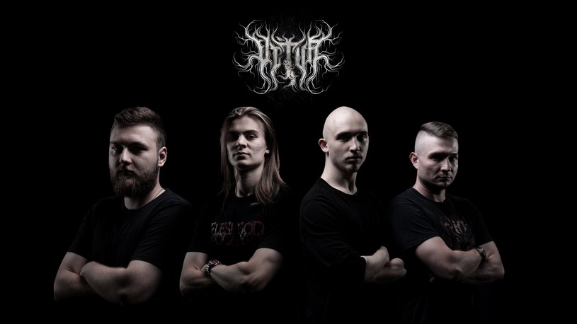 Jesienią tego roku pojawi się debiutancki album nowej formacji Vitur. Deathmetalowa ekipa z Warszawy podpisała kontrakt z wytwórnią Deformeathing Production i wypuściła singlowy numer "The Entity".