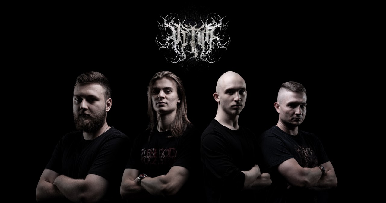 Jesienią tego roku pojawi się debiutancki album nowej formacji Vitur. Deathmetalowa ekipa z Warszawy podpisała kontrakt z wytwórnią Deformeathing Production i wypuściła singlowy numer "The Entity".
