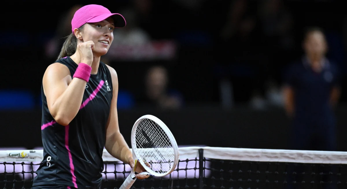 ​Iga Świątek rozpoczęła 100. tydzień jako liderka światowego rankingu tenisistek. Dokonała tej sztuki dopiero jako dziewiąta zawodniczka w historii. Były reprezentant Polski w tenisie Michał Przysiężny w rozmowie z RMF FM przewiduje, że Polka będzie śrubować wynik.