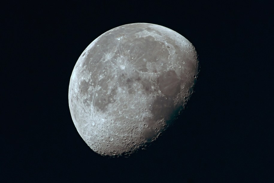 Pierwszy taki atlas Księżyca. Chińczycy opublikowali zestaw map