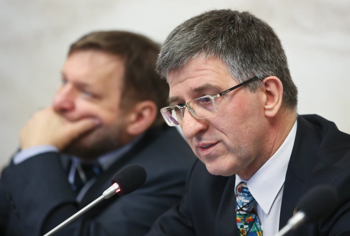 Rada Nadzorcza Zakładu Ubezpieczeń Społecznych zaakceptowała kandydaturę Zbigniewa Derdziuka na stanowisko prezesa ZUS-u - ustalili dziennikarze RMF FM. Kolejny krok to formalne powołanie go przez premiera Donalda Tuska.