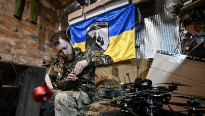 Kijów chce ściągnąć Ukraińców na wojnę. Zawiesza usługi konsularne