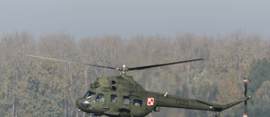 Incydent podczas lotu szkoleniowego w rejonie miejscowości Okrzeja (woj. lubelskie). Śmigłowiec Mi-2 uszkodził linię niskiego napięcia. Okoliczności zdarzenia wyjaśni Komisja Badania Wypadków Lotniczych Lotnictwa Państwowego.