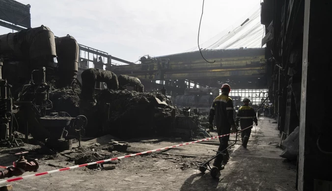 Potężny pożar pod Smoleńskiem. Ukraińcy uderzyli dronami 