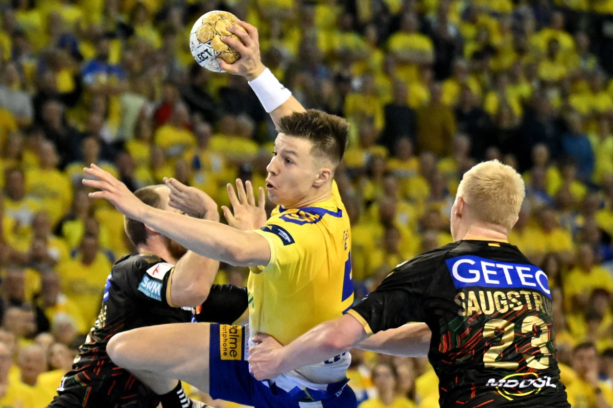 Piłkarze ręczni Industrii Kielce w pierwszym ćwierćfinałowym meczu Ligi Mistrzów wygrali we własnej hali z niemieckim SC Magdeburg 27:26 (14:13). Rewanżowe spotkanie rozegrane zostanie za tydzień w Niemczech. Zwycięzca dwumeczu awansuje do turnieju Final Four.