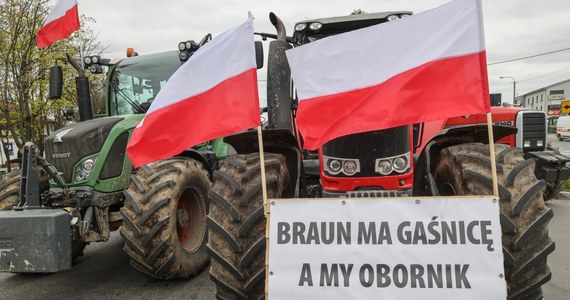 Rada Ministrów zdecydowała o przyjęciu rozporządzenia, określającego cały plan pomocy dla polskich rolników - poinformował szef KPRM Jan Grabiec. Dodał, że wsparcie otrzymają także rolnicy, którzy sprzedali zboże przed przyjęciem rozporządzenia.