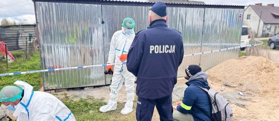 19-latek jest piątą osobą, której Prokuratura Rejonowa w Wejherowie przedstawiła zarzut zabójstwa 36-letniego mężczyzny. Zwłoki ofiary zostały zabetonowane w garażu.  