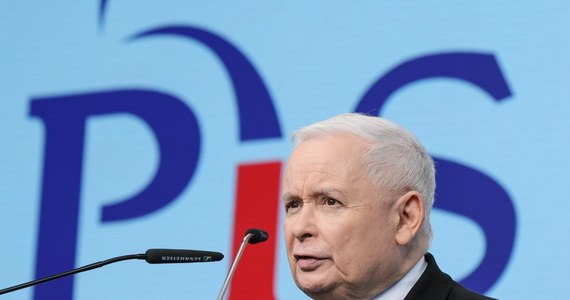 "Listy generalnie są zatwierdzone" - Jarosław Kaczyński stopniuje napięcie przed wyborami do Parlamentu Europejskiego. Konkretnych nazwisk, które znajdą się na listach Prawa i Sprawiedliwości  jednak dzisiaj się nie doczekamy.
