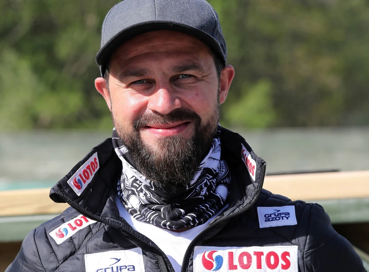 Marcin Bachleda został trenerem kadry kobiet w skokach narciarskich. Jego asystentem będzie Stefan Hula. Rezygnację złożył dotychczasowy trener Polek Austriak Harald Rodlauer.