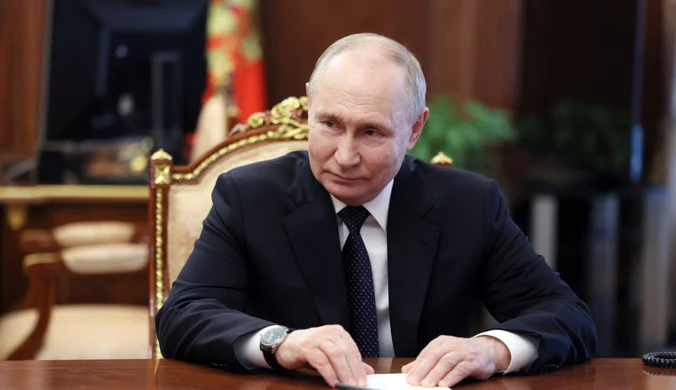 Putin wskazuje na lidera. "Jest prawdziwym mężczyzną"