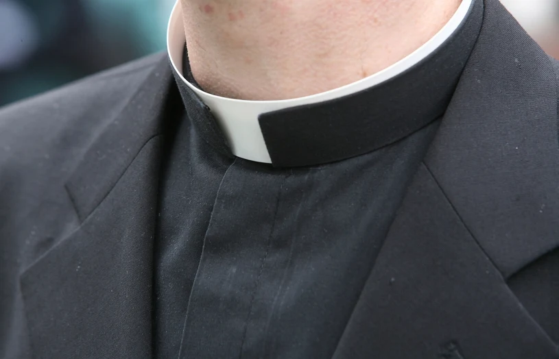 "Przysparzają więcej problemów". Abp Kupny gorzko o księżach influencerach