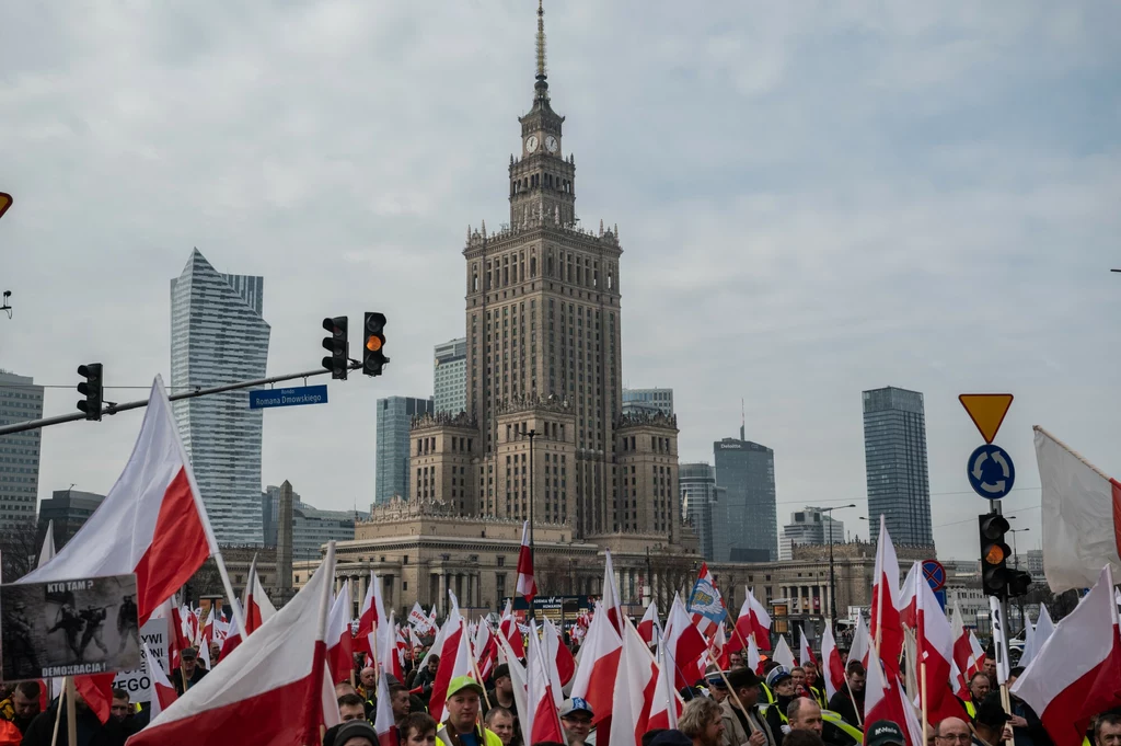 Jednym z symboli PRL jest Pałac Kultury i Nauki w Warszawie