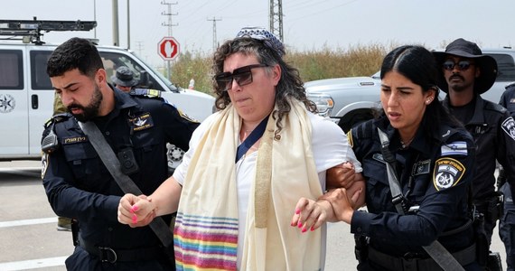 Izraelska policja aresztowała aktywistów, którzy próbowali przedostać się do Strefy Gazy. Wśród zatrzymanych było siedmiu rabinów z organizacji Rabini dla Zawieszenia Broni.