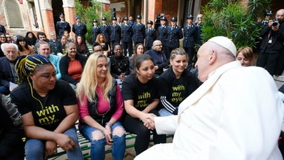 Papież odwiedził więzienie dla kobiet w Wenecji