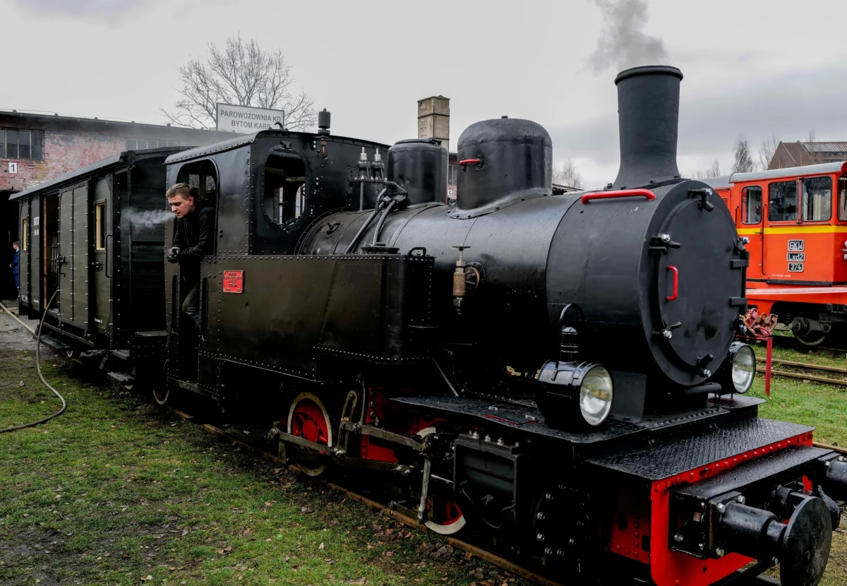 1 maja rozpoczną się przejazdy zabytkowej kolejki wąskotorowej z Bytomia do Tarnowskich Gór. Stowarzyszenie Górnośląskich Kolei Wąskotorowych rozpoczyna sezon. Niedzielne pociągi prowadzone będą ponad 70-letnim parowozem.

