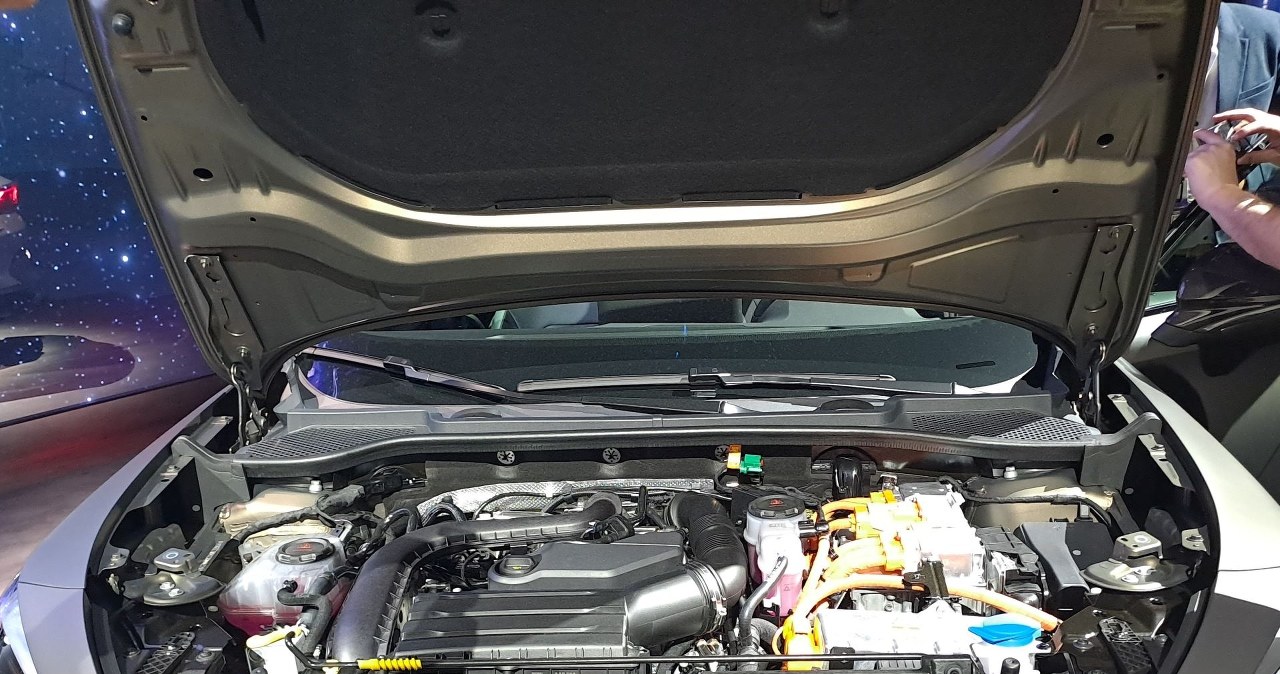 Używane hybrydy plug-in sposobem na wysokie ceny paliw. Jest jeden warunek