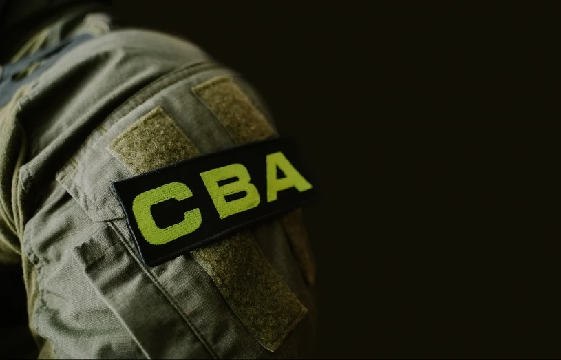 Firma komendanta SOK sprzedała sprzęt policji w Warszawie. Sprawę zbada CBA