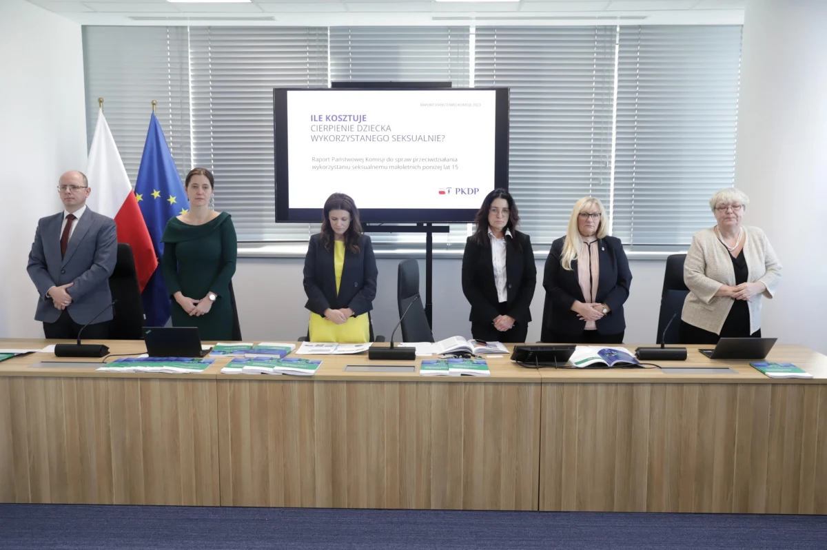 Dwa zawiadomienia o możliwości popełnienia przestępstwa przez członkinie Państwowej Komisji do spraw Pedofilii złożyła w prokuraturze przewodnicząca tej instytucji - dowiedział się reporter RMF FM. Karolina Bućko podejrzewa, że dwie jej podwładne w nieuprawniony sposób korzystały z publicznych środków.