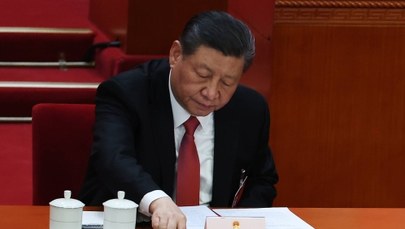 Wbić klin między UE a USA, czyli Xi Jinping w Europie