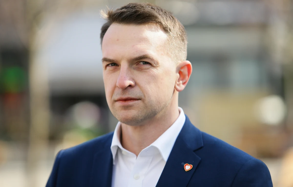 ​Wniosek o uchylenie immunitetu posłowi Adamowi Szłapce trafił do Sejmu - dowiedział się reporter RMF FM. Złożyła go Prokuratura Okręgowa Warszawa-Praga, która chce postawić zarzuty szefowi Nowoczesnej w związku z ubiegłorocznym potrąceniem rowerzystki.