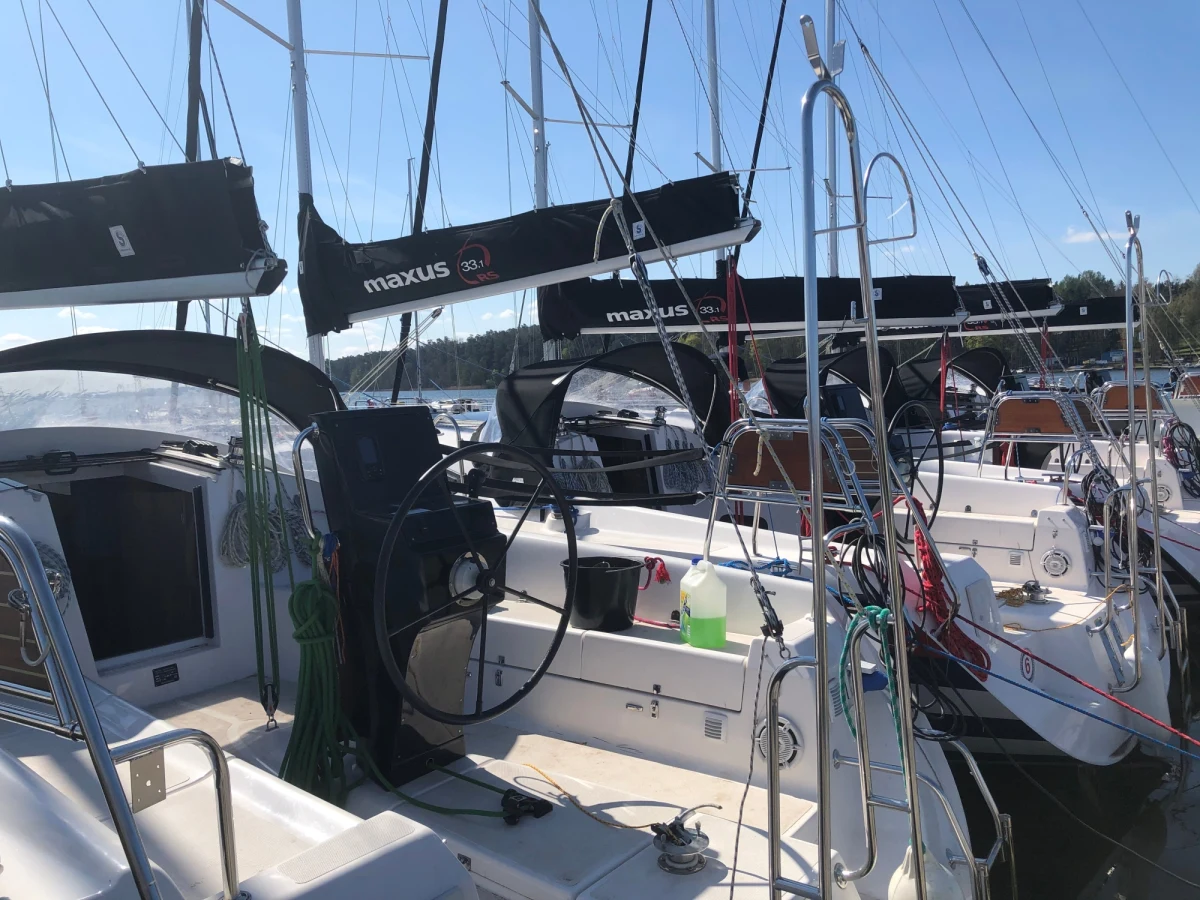 Wody Polskie nie otworzyły jeszcze szlaku Wielkich Jezior Mazurskich. Powód? Wysoki stan wody. Nie oznacza to jednak, że nie można korzystać z uroków żeglowania i pływania motorówkami. Trzeba jednak zachować większą ostrożność.