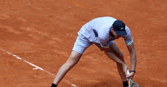 Hubert Hurkacz odpadł z turnieju ATP Masters 1000 w Madrycie. Polak rozstawiony z numerem ósmym przegrał z turniejową „12” Amerykaninem Taylorem Fritzem 6:7 (2-7), 4:6. Mecz trwał godzinę i 28 minut.