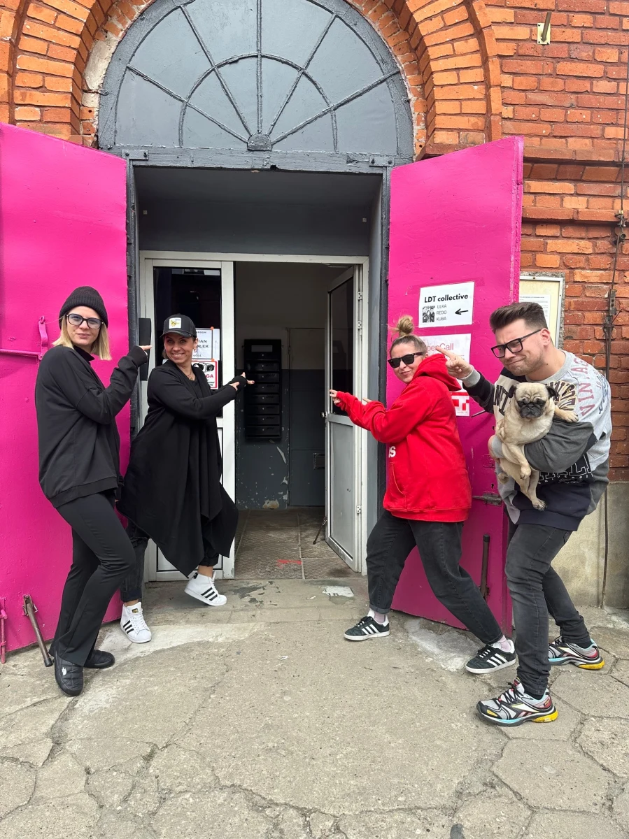 Wiosenna energia połączy się z umiłowaniem nietuzinkowej mody. Przez trzy dni majówki, dwie łódzkie pracownie w OFF Piotrkowska Center otworzą swoje drzwi dla poszukiwaczy wyjątkowych ubrań i oryginalnych stylizacji. Na odwiedzających czekać będą najnowsze kolekcje, promocje i przekąski.