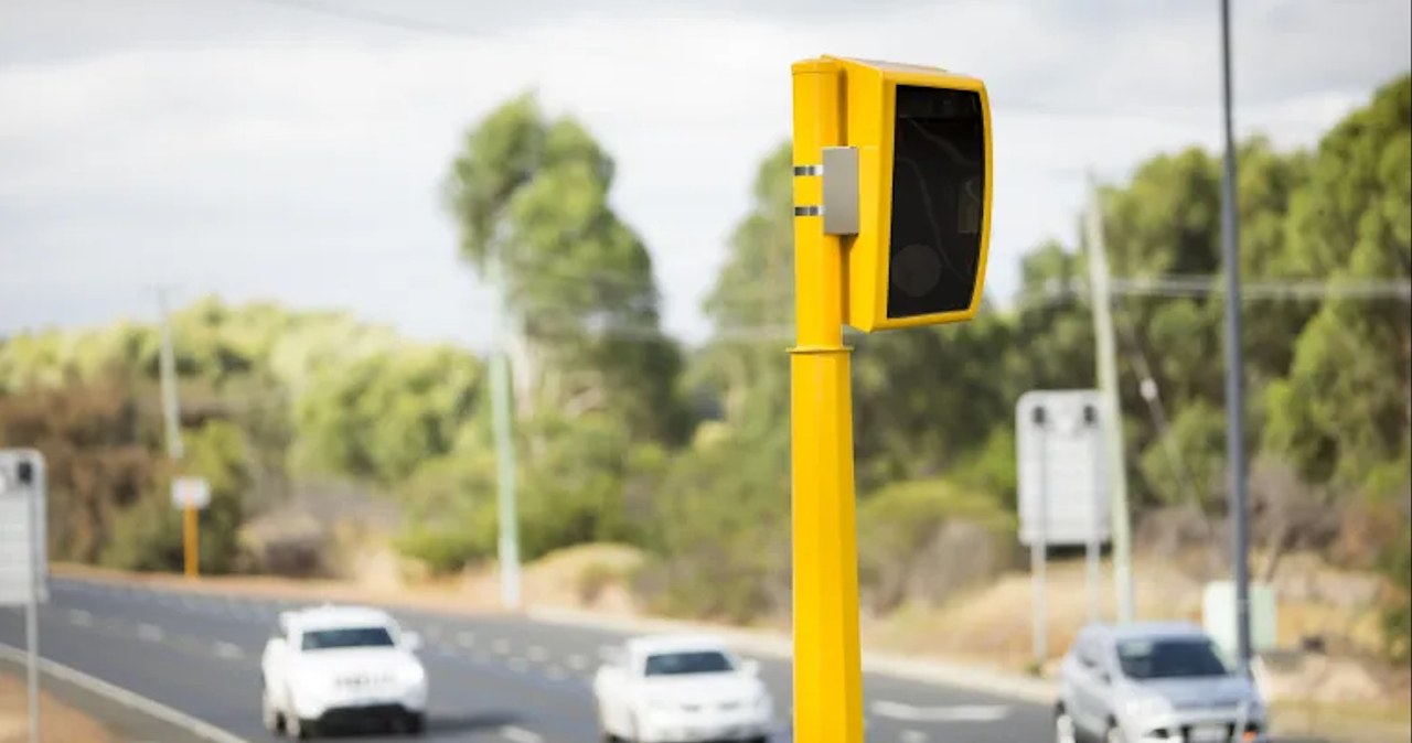 Przekroczył prędkość o 30 km/h. Dostał ponad 500 tys. zł mandatu