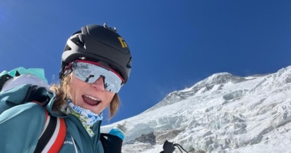 "Pozdrawiam z bazy pod Dhaulagiri. Jesteśmy po pierwszej akcji aklimatyzacji" - mówi RMF FM Anna Tybor. Czołowa polska skialpinistka zamierza zdobyć dwa szczyty i zjechać z nich na nartach, czego nie dokonała jeszcze żadna kobieta.