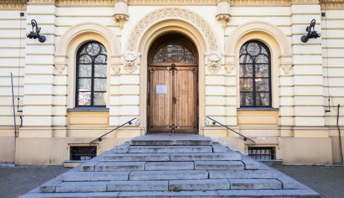 Próba podpalenia synagogi w Warszawie. Szef MSZ ujawnia