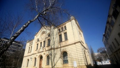 Czy ktoś chciał podpalić synagogę w Warszawie? Policja bada sprawę