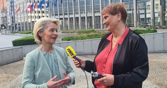 "Polska teraz nadaje kierunek Unii Europejskiej. I to robi wrażenie" - powiedziała korespondentce RMF FM w Brukseli szefowa Komisji Europejskiej Ursula von der Leyen. 20 lat temu Polska przystąpiła do UE.