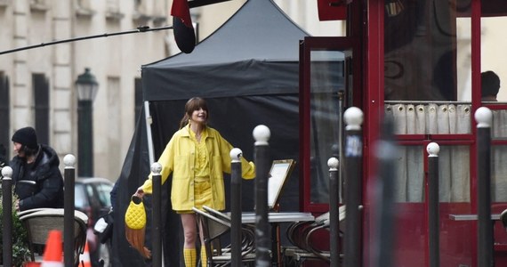 W stolicy Włoch rozpoczęły się dalsze zdjęcia do czwartego sezonu serialu „Emily w Paryżu”. Ich przebieg skrupulatnie relacjonuje na swoim Instagramie wcielająca się w główną bohaterkę Lily Collins.