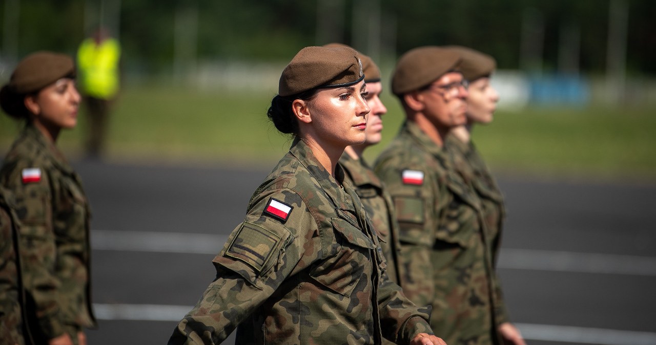 Wojsko w 2026 roku wezwie 235 tys. Polaków. Kto musi się stawić?