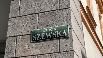 Strzały z wiatrówki w centrum Krakowa