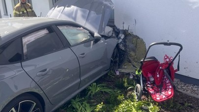 O włos od tragedii w Gdańsku. Samochód potrącił matkę z dzieckiem w wózku