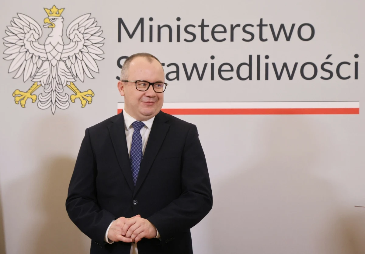 Prokurator Generalny Adam Bodnar zapowiedział, że w ciągu kilku tygodni złożone zostaną wnioski o uchylenie immunitetów w związku ze sprawą Funduszu Sprawiedliwości. Wnioski mają dotyczyć na pewno więcej niż jednej osoby - przekazał minister sprawiedliwości.