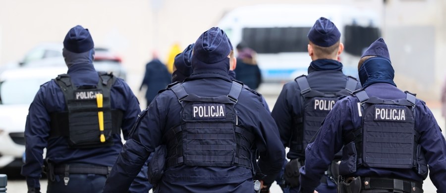 ​33-letni Mołdawianin w ciężkim stanie trafił do szpitala po zdarzeniu, do jakiego doszło w sobotę po południu na poznańskich Jeżycach. W sprawie zatrzymano 36-letniego mężczyznę.