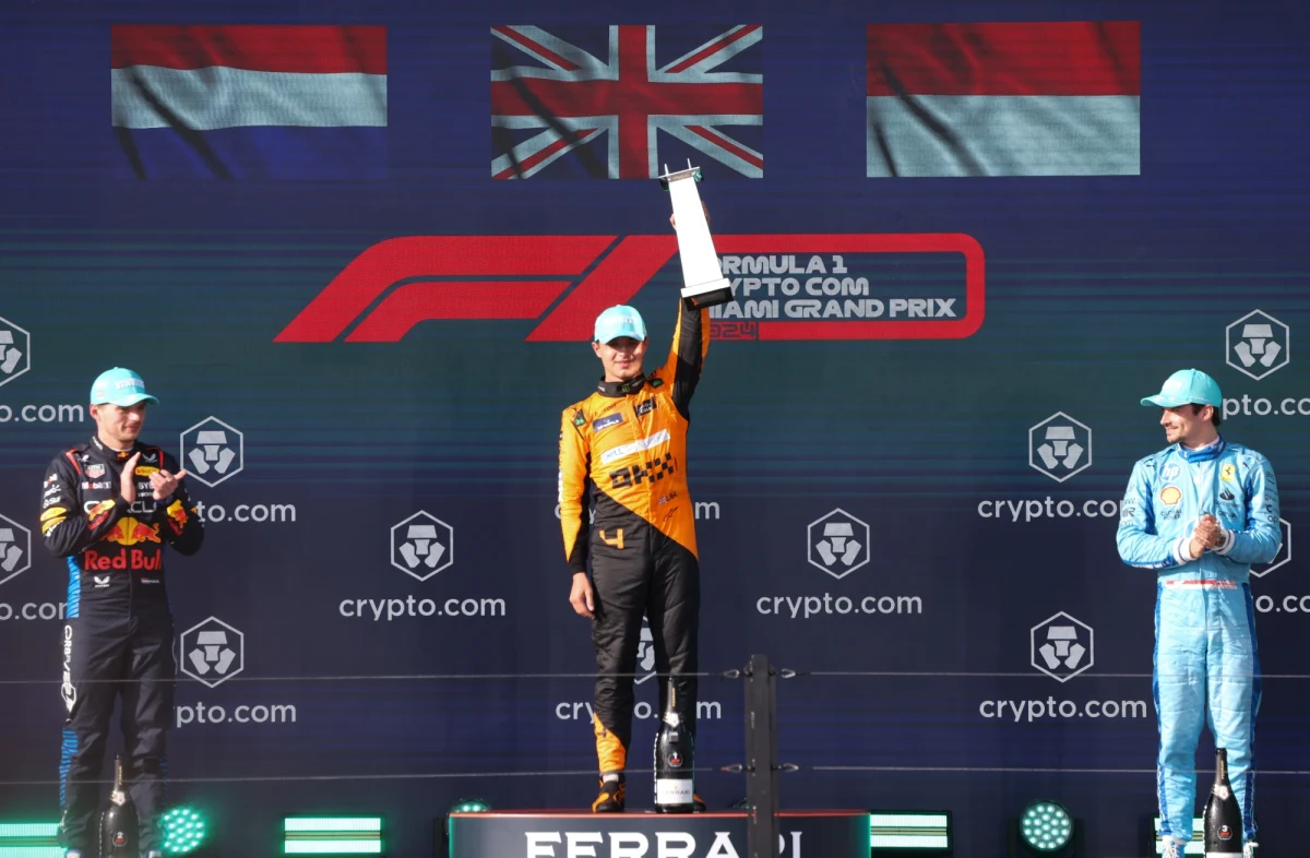 Brytyjczyk Lando Norris odniósł pierwsze w karierze zwycięstwo w wyścigu Grand Prix Formuły 1. 24-letni kierowca McLarena triumfował w Miami w szóstej rundzie mistrzostw świata. Drugie miejsce zajął broniący tytułu lider klasyfikacji generalnej Max Verstappen (Red Bull).