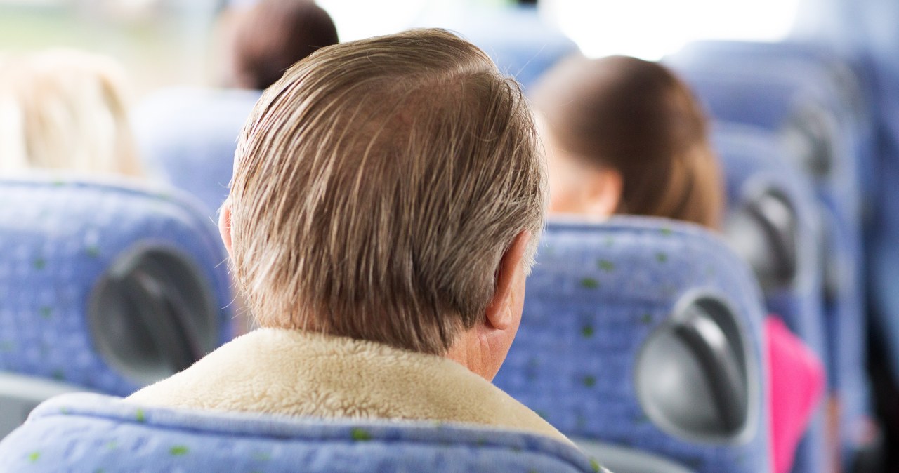 Emeryt za darmo pojedzie autobusem. Wystarczy dowód osobisty