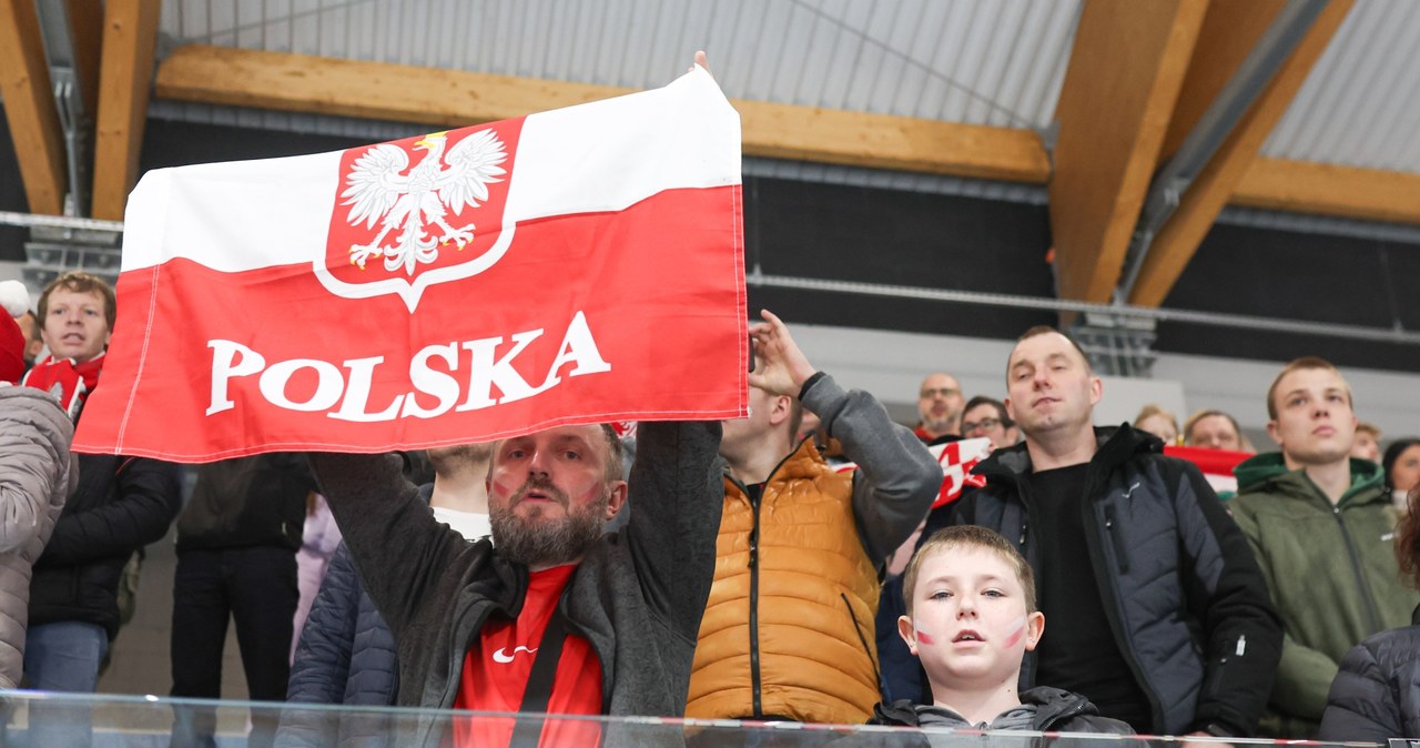 hokej, live, wyniki na żywo, Polska, Czechy, NHL, hockey, Cracovia Polscy kibice w wielkim niebezpieczeństwie. Policja ostrzega po raz ostatni