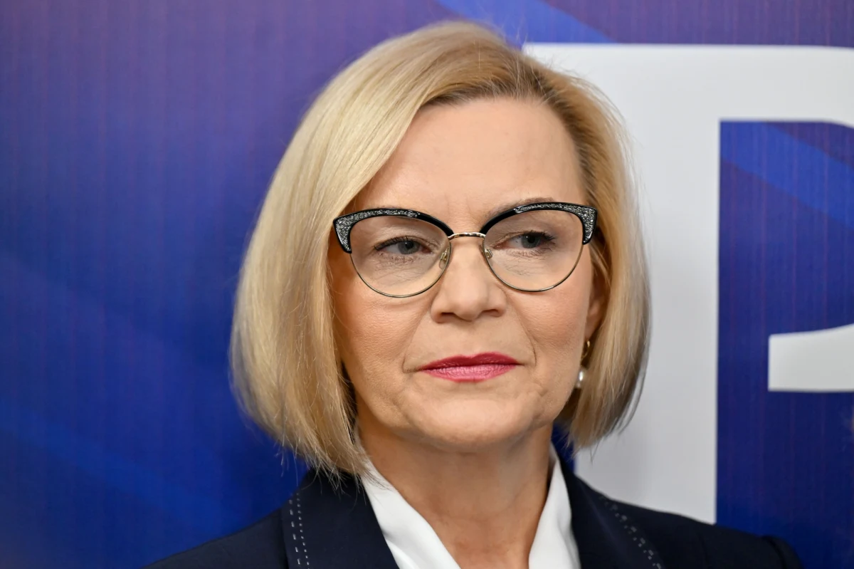 Renata Janik (PiS) została w poniedziałek wybrana na stanowisko marszałka woj. świętokrzyskiego. Głosowało na nią 16 radnych, jej kontrkandydat Andrzej Swajda z PSL uzyskał 13 głosów. Przewodniczącym sejmiku został były marszałek Andrzej Bętkowski (PiS).