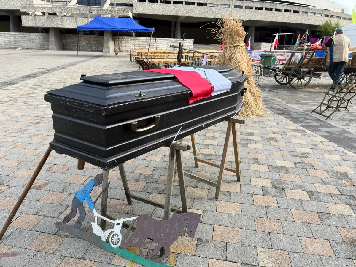 Z udziałem premiera Donalda Tuska i przewodniczącej Komisji Europejskiej Ursuli von der Leyen w Katowicach rozpocznie się dziś doroczny Europejski Kongres Gospodarczy. Na ich przyjazd czekają rolnicy. Chcą pokazać swój sprzeciw wobec Europejskiego Zielonego Ładu.