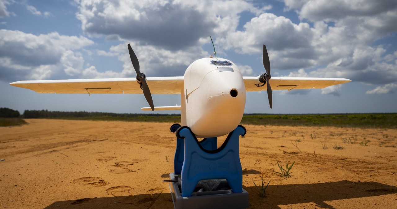 Podczas demonstracji na poligonie B-70 w Eglin Air Force Base na Florydzie Siły Powietrzne USA udowodniły, że są w stanie zaprojektować, złożyć i wdrożyć autonomiczne drony wydrukowane w 3D w ciągu niecałej doby.