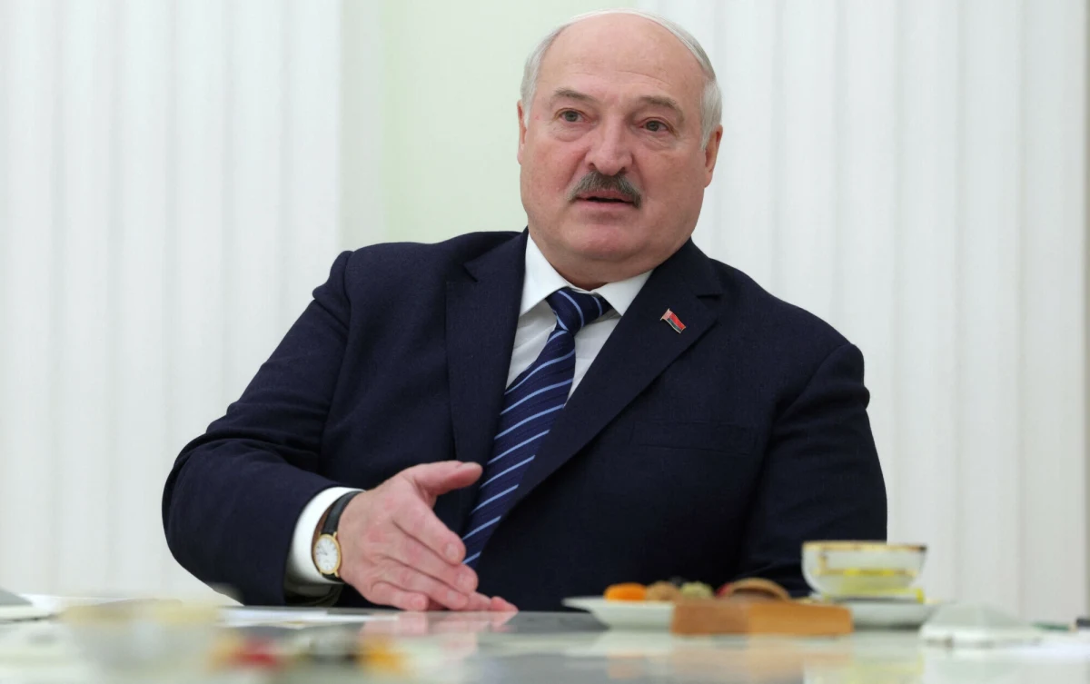 Białoruś, podobnie jak Rosja, rozpoczęła kontrolę gotowości swojej armii do rozmieszczenia taktycznej broni jądrowej - podały państwowe media białoruskie. Mińsk twierdzi, że decyzja o przeprowadzeniu kontroli podyktowana jest "sytuacją wojskowo-polityczną, przede wszystkim wokół Białorusi".