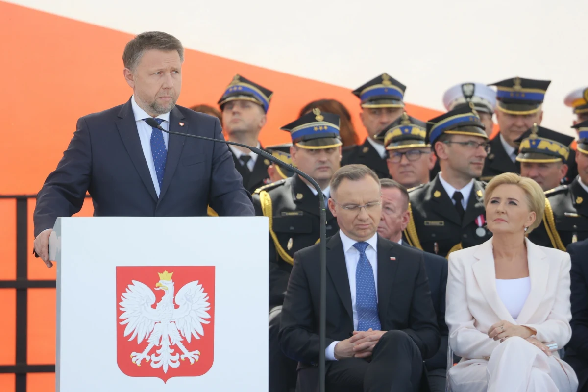 Jeszcze w tym tygodniu prawnicy Marcina Kierwińskiego mają skierować do sądu pierwsze pozwy wobec osób, które sugerowały, że szef resortu spraw wewnętrznych i administracji występował publicznie pod wpływem alkoholu - dowiedział się reporter RMF FM Jakub Rybski. Chodzi o szeroko komentowane centralne obchody Dnia Strażaka. 